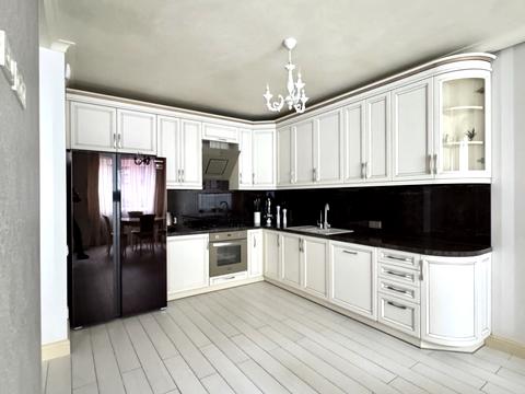 квартира по адресу Угорская ул., 14а