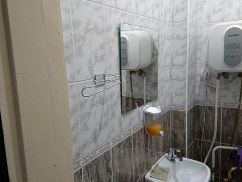 комерційна за адресою Академіка Булаховського вул., 5-Г