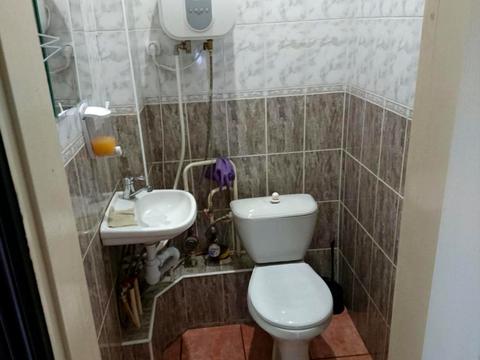 комерційна за адресою Академіка Булаховського вул., 5-Г