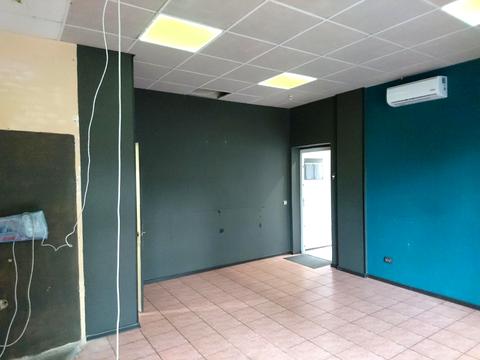 комерційна за адресою Академіка Булаховського вул., 5-Г