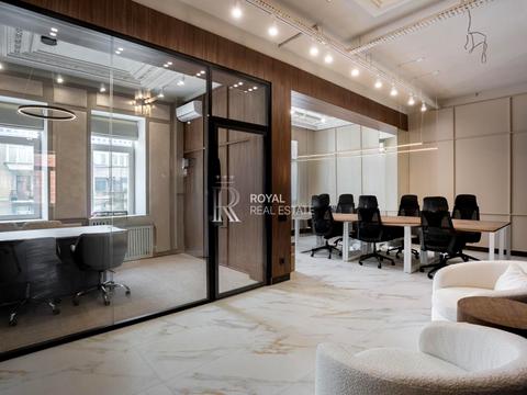 комерційна за адресою Еспланадна вул., 32-В