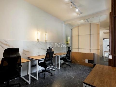 комерційна за адресою Еспланадна вул., 32-В