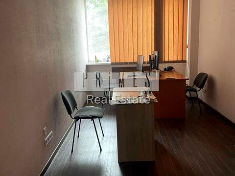 комерційна за адресою Миколи Закревського вул., 22