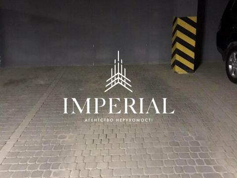 паркомісце за адресою Валерія Лобановського просп. (Червонозоряний), 6-Е