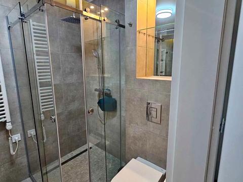 квартира по адресу Левка Лукʼяненка ул. (Василия Жуковского), 16, 18, 20, 24