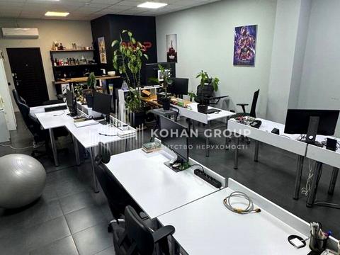 коммерческая по адресу Свободи ул., 18/2