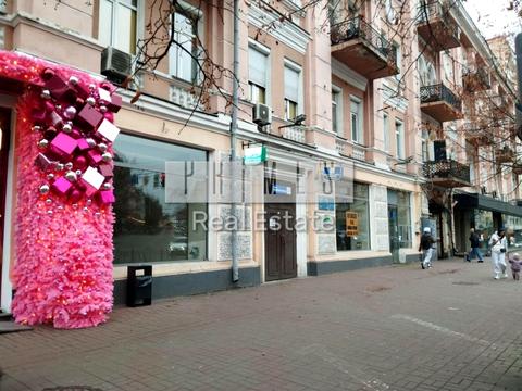 комерційна за адресою Велика Васильківська вул. (Червоноармійська), 23-А