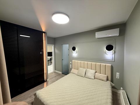 квартира за адресою Регенераторна вул., 4