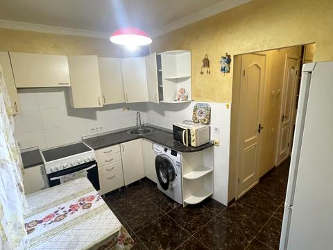 квартира за адресою Ревуцького вул., 13