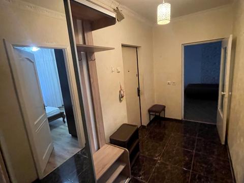 квартира за адресою Ревуцького вул., 13