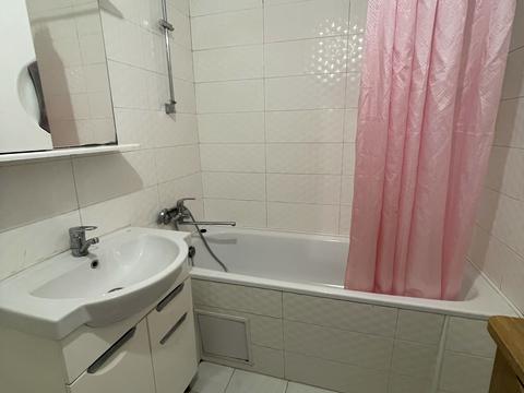 квартира за адресою Ревуцького вул., 13