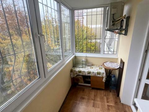 квартира за адресою Ревуцького вул., 13