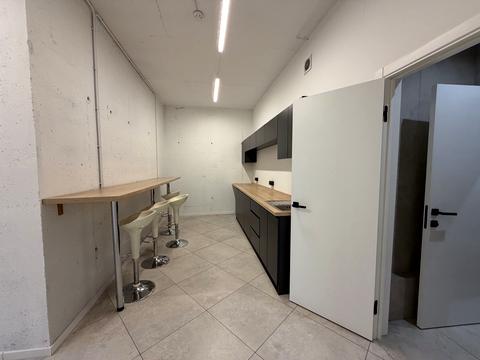 комерційна за адресою Василя Тютюнника вул. (Анрі Барбюса), 28-А