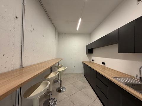 комерційна за адресою Василя Тютюнника вул. (Анрі Барбюса), 28-А