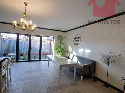 будинок за адресою Августина Волошина вул.