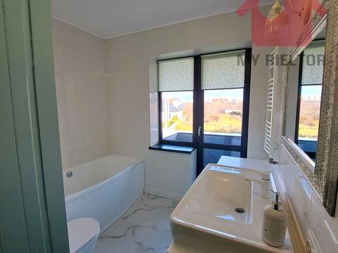 будинок за адресою Августина Волошина вул.