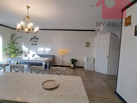 будинок за адресою Августина Волошина вул.