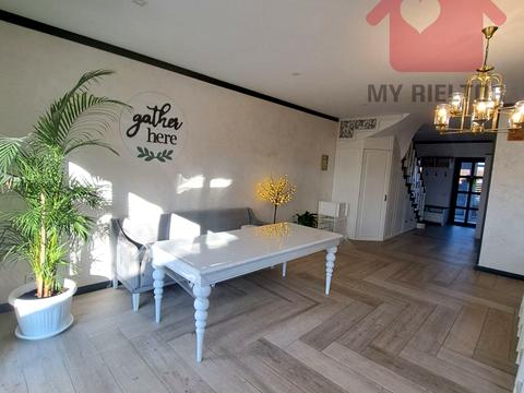 будинок за адресою Августина Волошина вул.