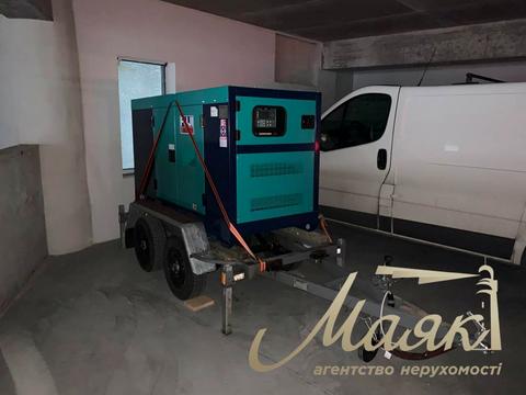 комерційна за адресою Михайла Бойчука вул. (Кіквідзе), 41-Б