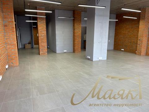 комерційна за адресою Дніпровська набережна вул., 14-Б