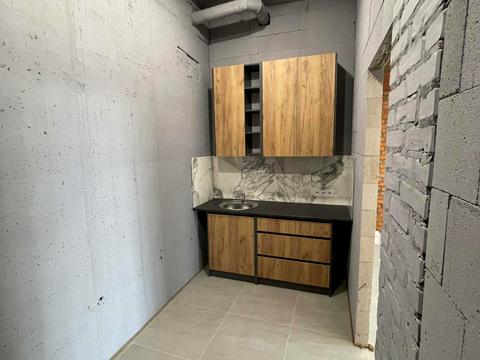 комерційна за адресою Дніпровська набережна вул., 14-Б