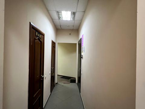 комерційна за адресою Ованеса Туманяна вул., 15-А