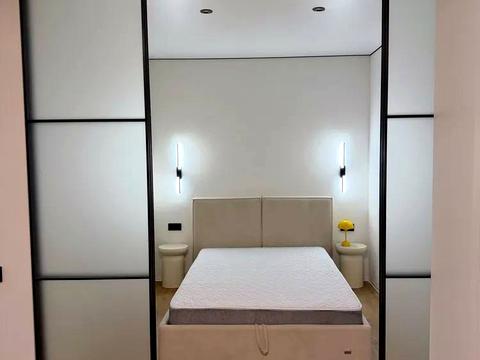 квартира за адресою Героїв Небесної Сотні просп., (Будинок 20/10)