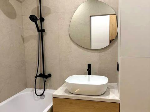 квартира за адресою Героїв Небесної Сотні просп., (Будинок 20/10)