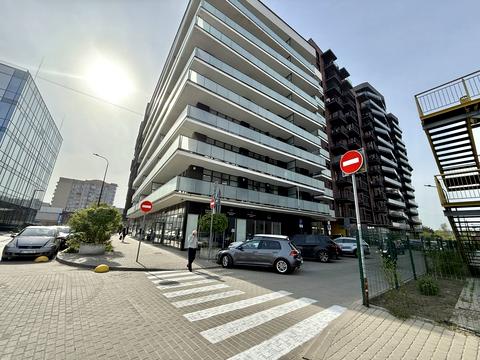 коммерческая по адресу Черновола просп. (700-летия Львова), 16б