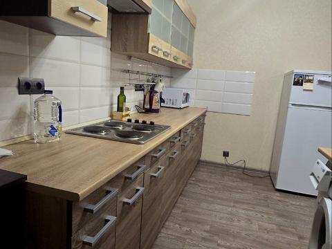 квартира за адресою Михайла Грушевського вул. (Карла Лібкнехта), 85