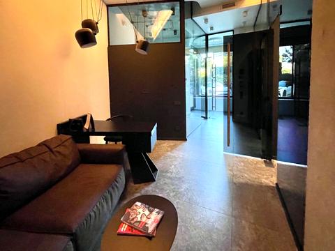 коммерческая по адресу Евгения Коновальца ул. (Щорса), 26-А