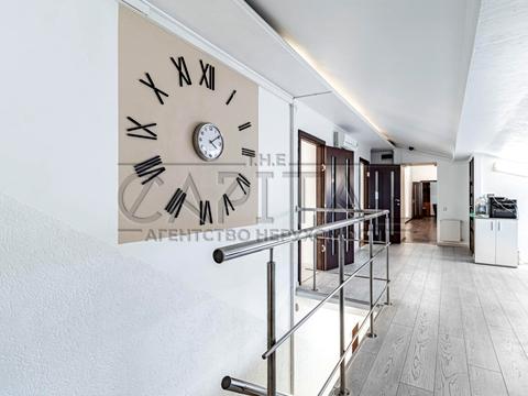 комерційна за адресою Інститутська вул., 14