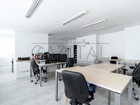 комерційна за адресою Інститутська вул., 14