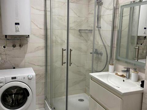 квартира за адресою Зарічна вул., 4