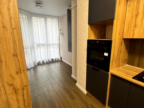 квартира за адресою Молодіжна вул., 10