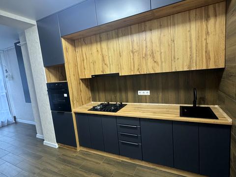 квартира за адресою Молодіжна вул., 10