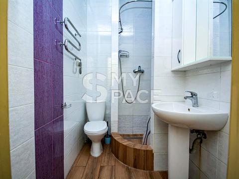 комерційна за адресою Саксаганського вул., 147/5