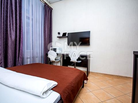 комерційна за адресою Саксаганського вул., 147/5