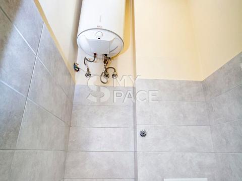 комерційна за адресою Саксаганського вул., 147/5