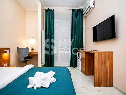 комерційна за адресою Саксаганського вул., 147/5