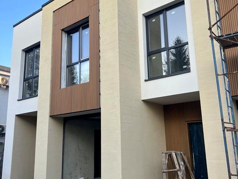 будинок за адресою Івана Богуна вул.