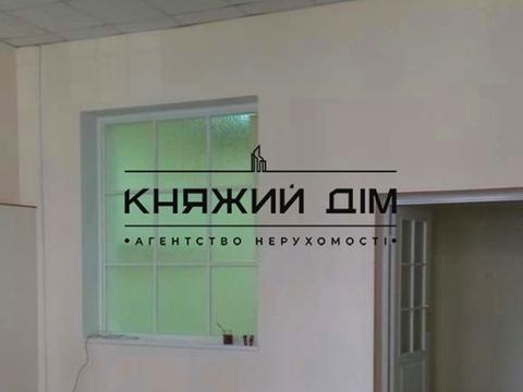 комерційна за адресою Юлії Здановської вул. (Ломоносова), 8-Б