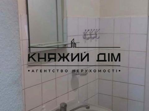 комерційна за адресою Юлії Здановської вул. (Ломоносова), 8-Б