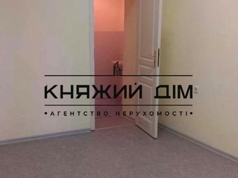 комерційна за адресою Юлії Здановської вул. (Ломоносова), 8-Б