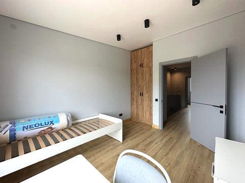 будинок за адресою 3-тя Будівельників вул.