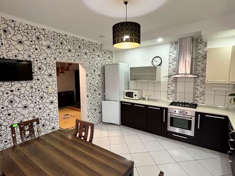 будинок за адресою Колоскова