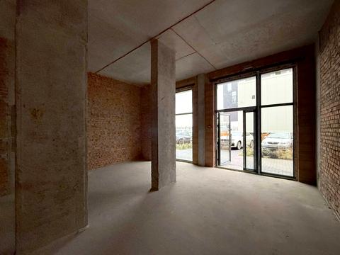 комерційна за адресою Льонокомбінатівська вул., 4