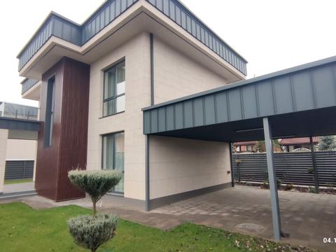 будинок за адресою Центральна вул.