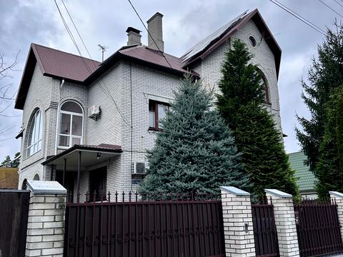 будинок за адресою Молодіжна вул.