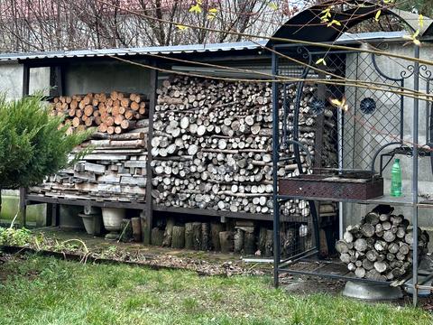 будинок за адресою Молодіжна вул.